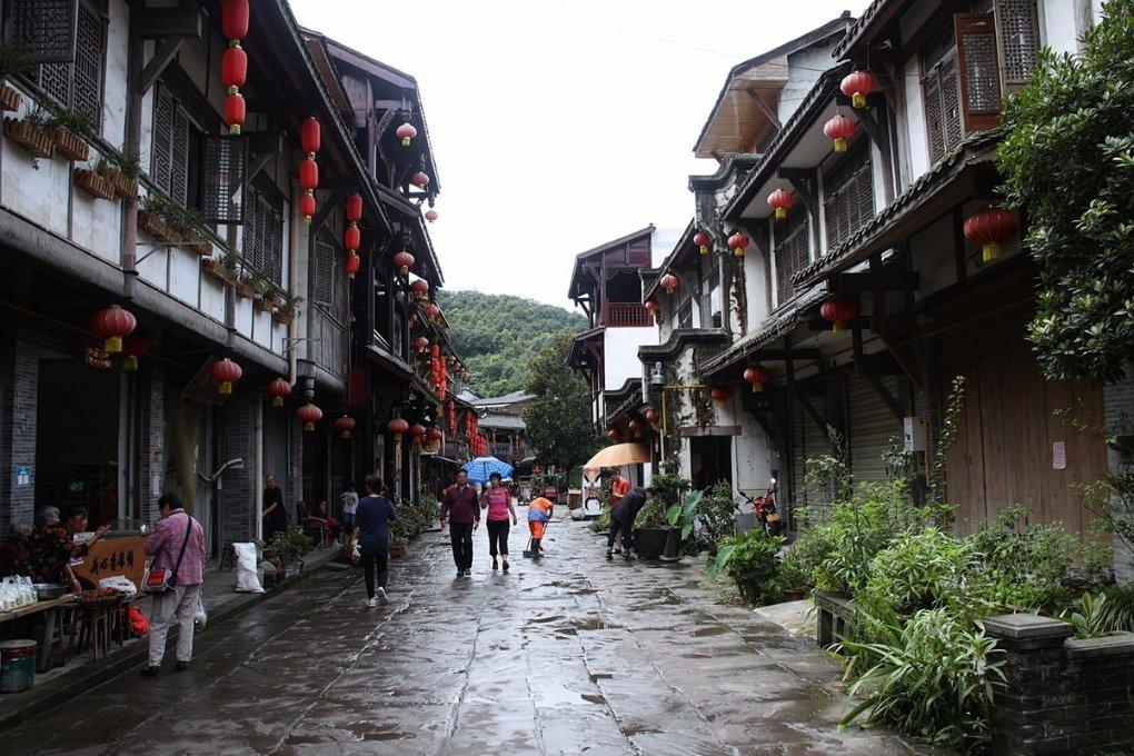 逃出田园庭院